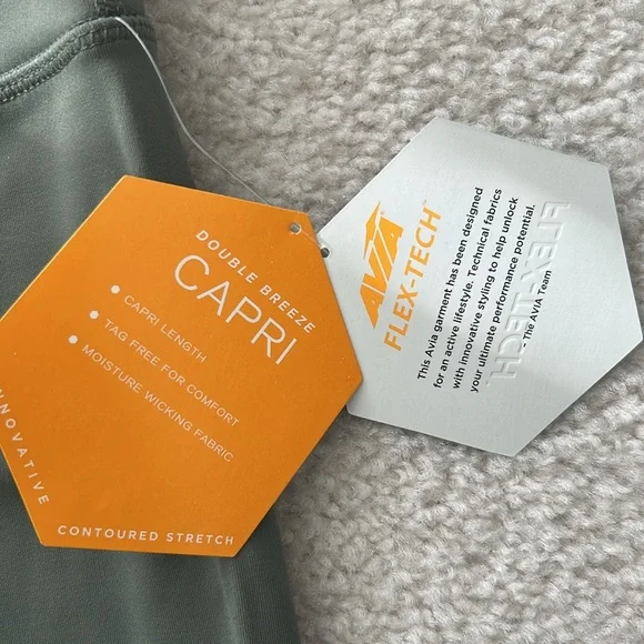 Women’s Avia flex-tech workout capris size L NWT - Picture 5 of 6